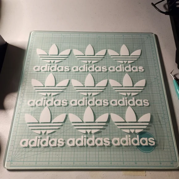 Adidas 18pc iron on vinyl sheet for t-shirt hoodies bags hats shoes & moreTotal: - Picture 4 of 5
